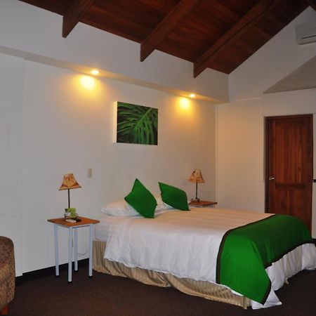 Legacy Boutique Hotel Quesada  객실 사진